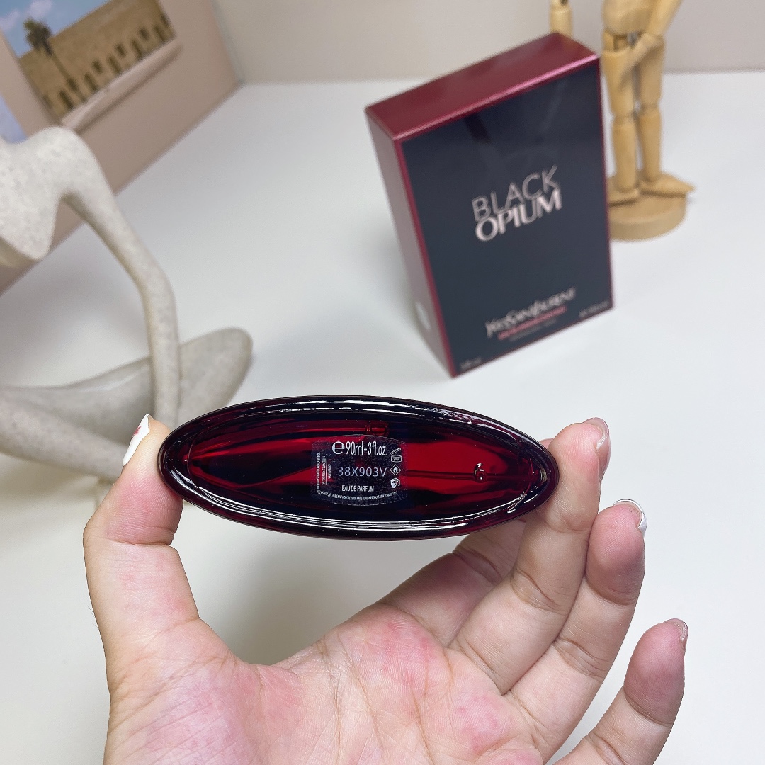 Saint Laurent perfume